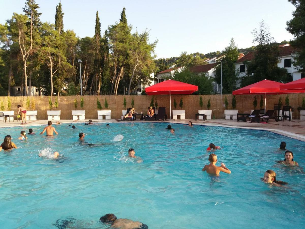 Apartment Fortuna Necujam Bagian luar foto