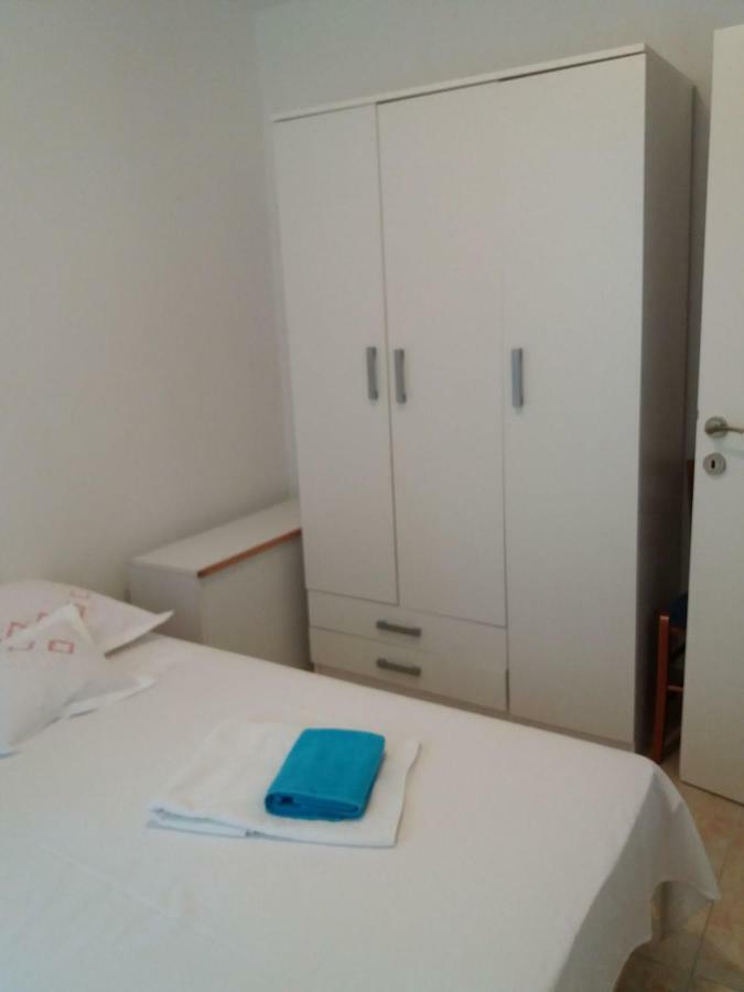 Apartment Fortuna Necujam Bagian luar foto