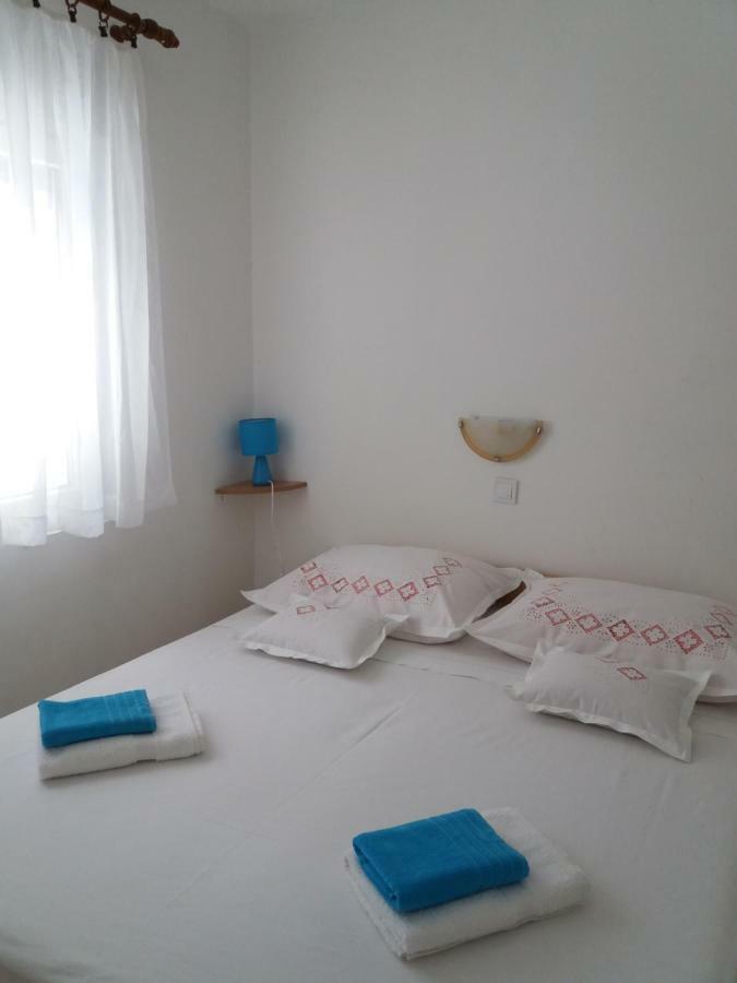 Apartment Fortuna Necujam Bagian luar foto